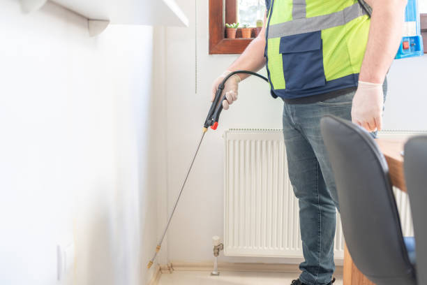 Best Best Pest Control Companies  in Red Lake, MN